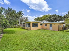 202 SW 53 Ave, Plantation FL 33317