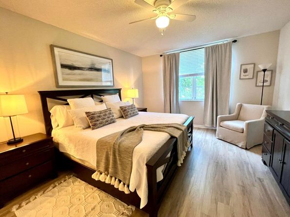 11790 Saint Andrews Place 203, Wellington FL 33414
