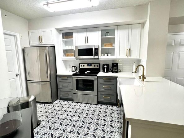 11790 Saint Andrews Place 203, Wellington FL 33414