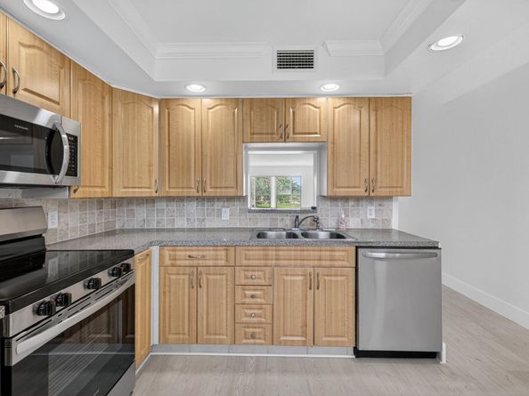 2902 Victoria Cir G3, Coconut Creek FL 33066