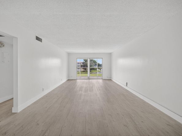 2902 Victoria Cir G3, Coconut Creek FL 33066