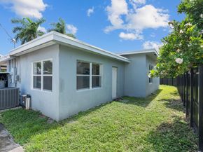 1498 NE 39th St, Oakland Park FL 33334