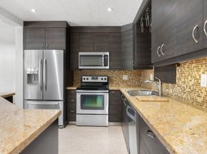 1498 NE 39th St, Oakland Park FL 33334