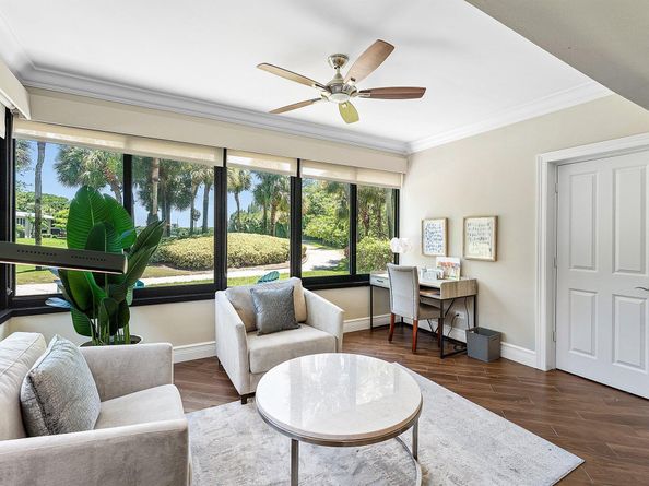 18 Westgate Lane A, Boynton Beach FL 33436