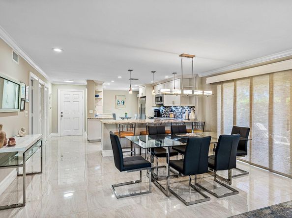 18 Westgate Lane A, Boynton Beach FL 33436