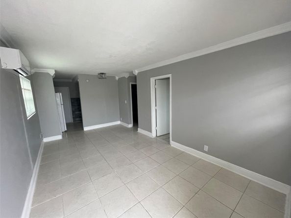 2301 NW 23rd Ln #1-2, Fort Lauderdale FL 33311