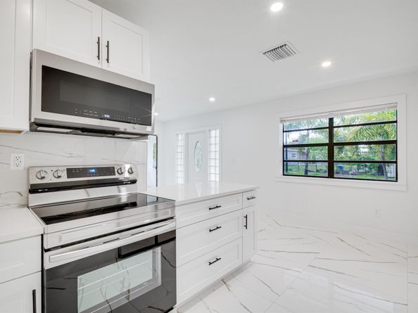 1251 NE 41st Drive, Pompano Beach FL 33064