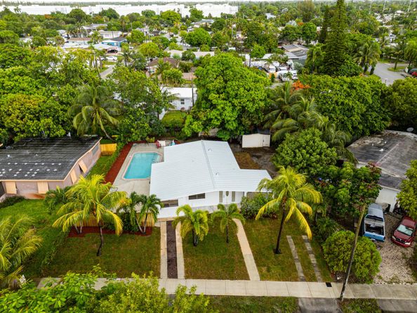 1251 NE 41st Drive, Pompano Beach FL 33064