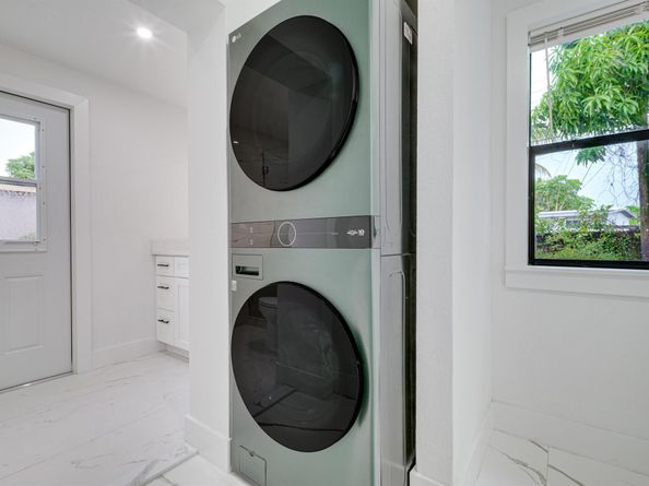 1251 NE 41st Drive, Pompano Beach FL 33064