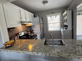 33 Abbey Lane 207, Delray Beach FL 33446