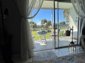 33 Abbey Lane 207, Delray Beach FL 33446