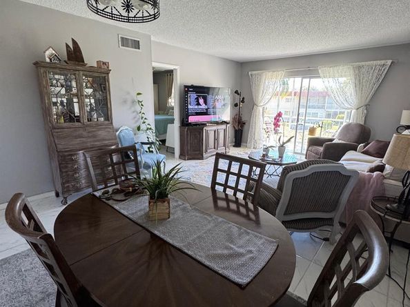 33 Abbey Lane 207, Delray Beach FL 33446