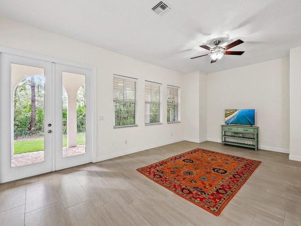 885 Taft Court, Palm Beach Gardens FL 33418