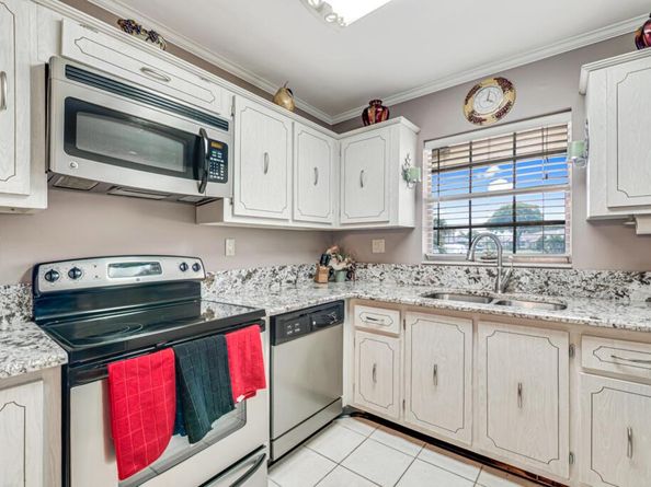 5030 Lakefront D Boulevard D, Delray Beach FL 33484