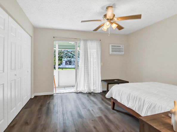 169 Oakridge L 169, Deerfield Beach FL 33442