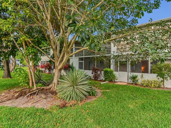 169 Oakridge L 169, Deerfield Beach FL 33442