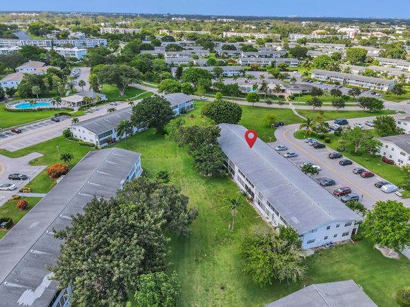 169 Oakridge L 169, Deerfield Beach FL 33442