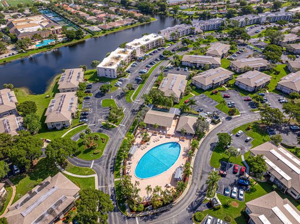 9998 N Belfort Cir 9998, Tamarac FL 33321