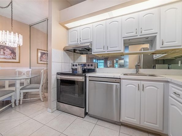 9998 N Belfort Cir 9998, Tamarac FL 33321