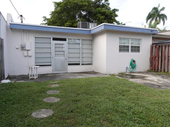 810 N Golf Drive, Hollywood FL 33021