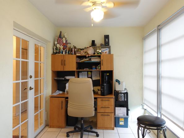 810 N Golf Drive, Hollywood FL 33021