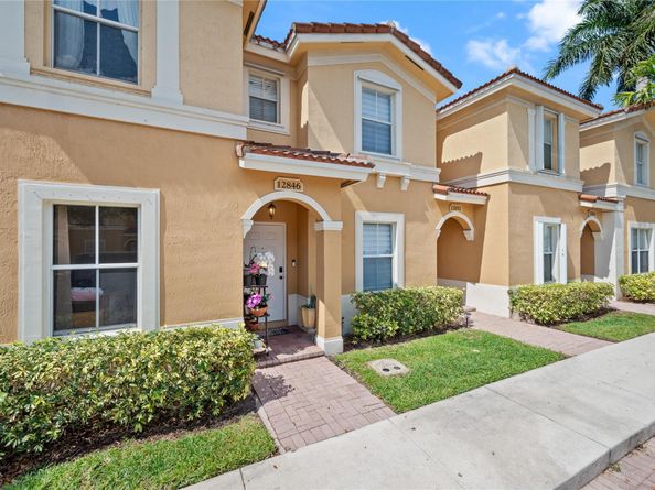 Undisclosed Address #FX-10501533, Miramar FL 33027