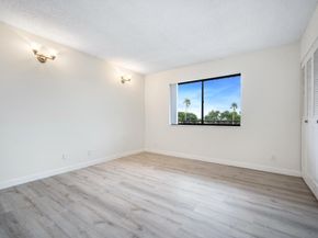 7770 Tahiti Lane 405, Lake Worth FL 33467