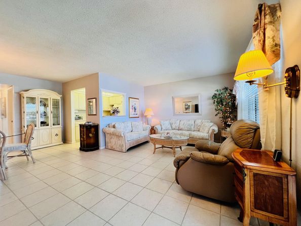 143 Chatham G, West Palm Beach FL 33417