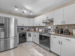 241 Meadows Drive 241, Boynton Beach FL 33436