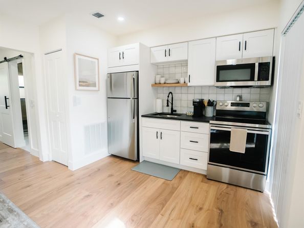 3301 SE 12th St, Pompano Beach FL 33062