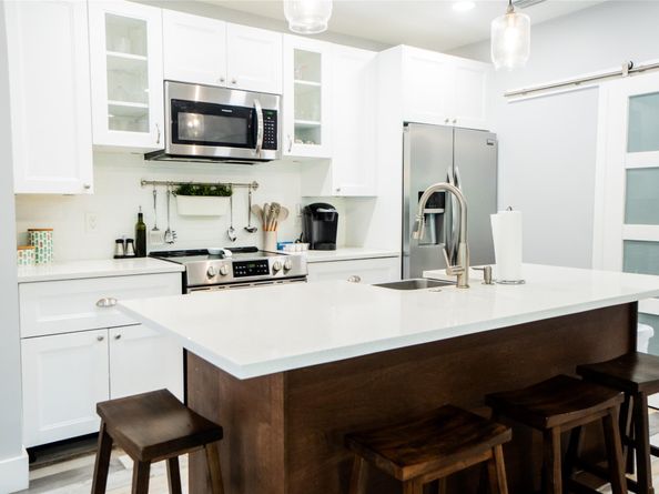 3301 SE 12th St, Pompano Beach FL 33062