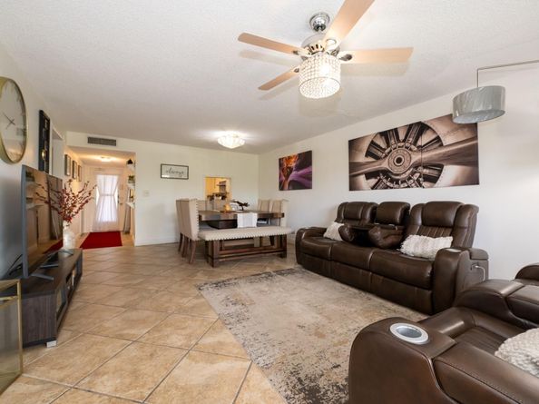 8821 NW 38th Drive 205a, Coral Springs FL 33065