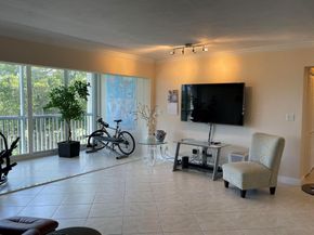 300 E Royal Palm Road 42b, Boca Raton FL 33432