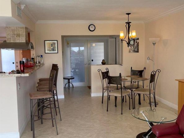 300 E Royal Palm Road 42b, Boca Raton FL 33432