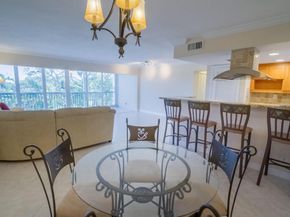 300 E Royal Palm Road 42b, Boca Raton FL 33432