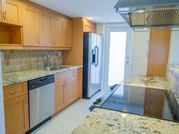 300 E Royal Palm Road 42b, Boca Raton FL 33432