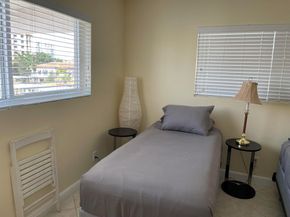 300 E Royal Palm Road 42b, Boca Raton FL 33432