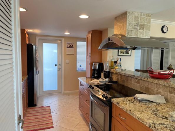 300 E Royal Palm Road 42b, Boca Raton FL 33432