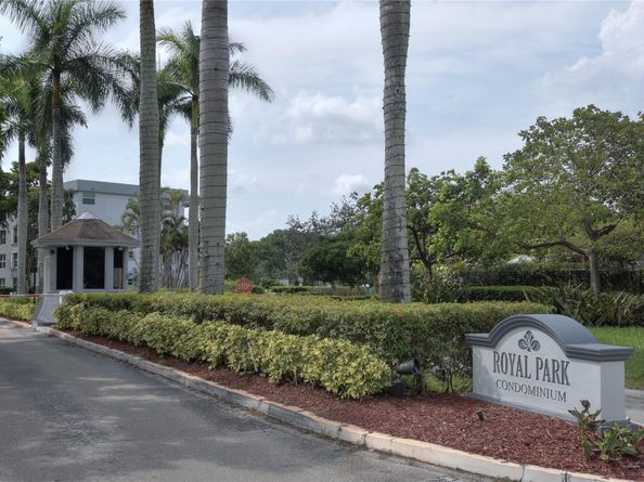 116 Royal Park Dr 1D, Oakland Park FL 33309