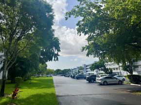 116 Royal Park Dr 1D, Oakland Park FL 33309