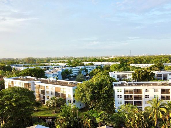 116 Royal Park Dr 1D, Oakland Park FL 33309