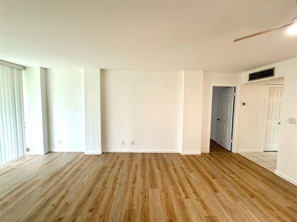 116 Royal Park Dr 1D, Oakland Park FL 33309