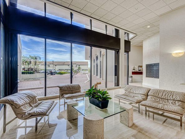 100 Lakeshore Drive 1454, North Palm Beach FL 33408