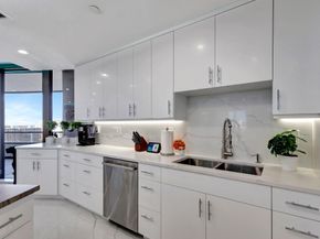 100 Lakeshore Drive 1454, North Palm Beach FL 33408