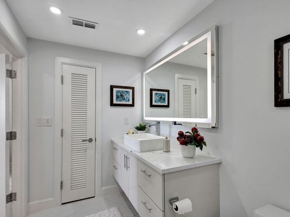 100 Lakeshore Drive 1454, North Palm Beach FL 33408