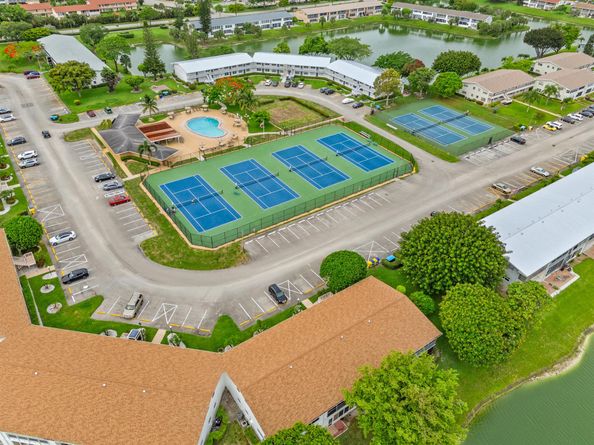 419 Chatham U, West Palm Beach FL 33417