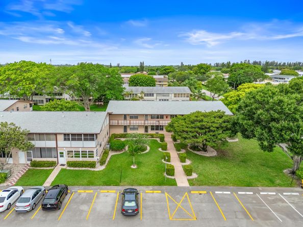 419 Chatham U, West Palm Beach FL 33417