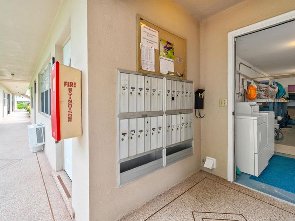 419 Chatham U, West Palm Beach FL 33417