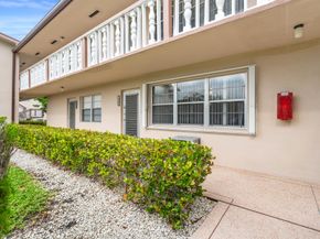 419 Chatham U, West Palm Beach FL 33417