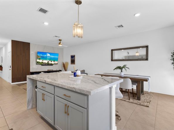 884 NW 3rd Ter, Pompano Beach FL 33060